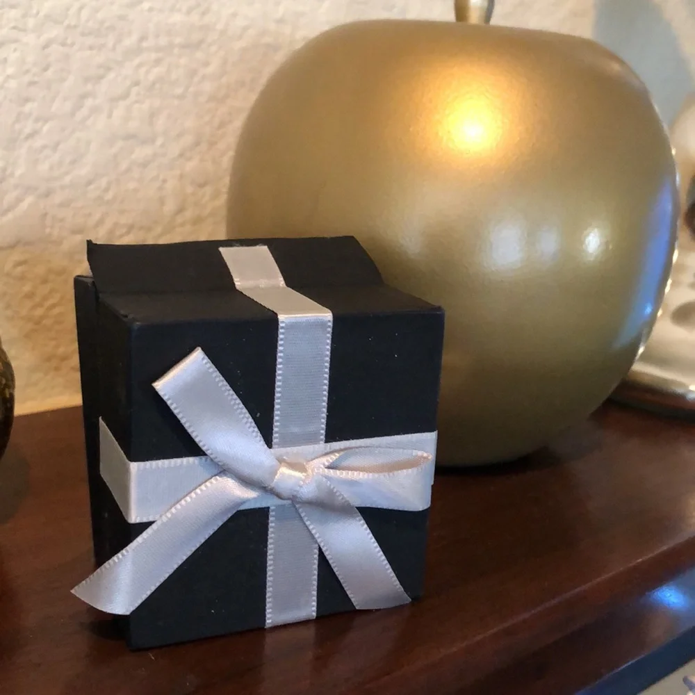 1/10 Carat TW Diamond Halo Stud Earrings - Picture 7 of 7